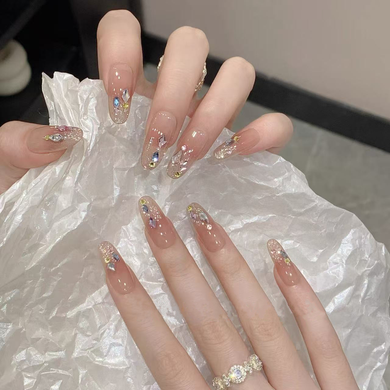 【游乐园】2025新款亮晶晶纯手工穿戴甲手作长款高级感彩色钻美甲