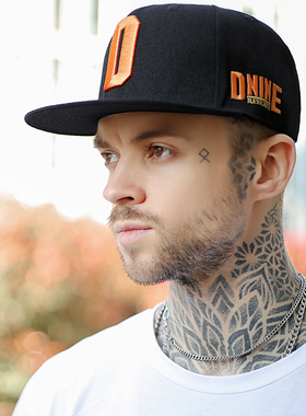 D9平沿帽男嘻哈帽刺绣街舞帽子潮平檐棒球帽青年鸭舌帽女潮男帽子