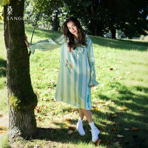 李兰迪同款』童趣印花真丝睡裙