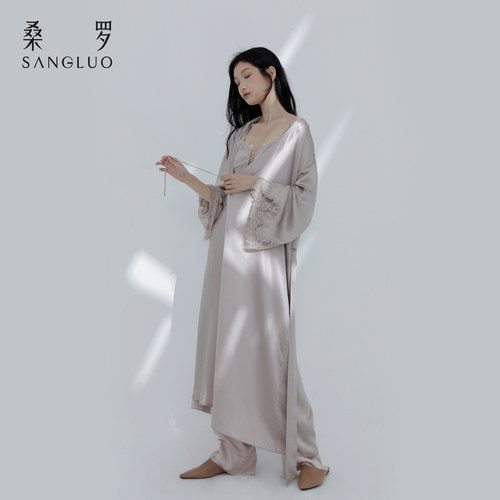 雕花蕾丝晨袍外穿重磅真丝家居服