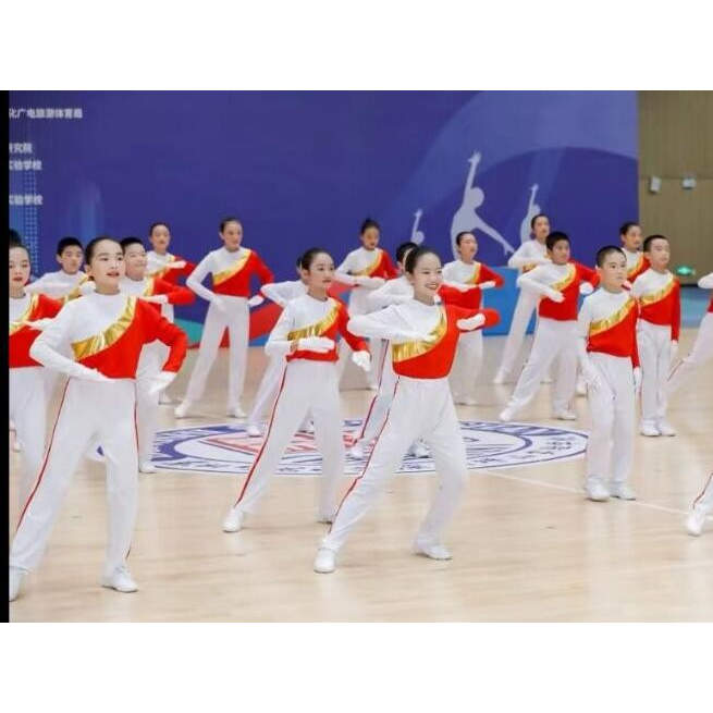中小学生运动会开幕式演出服