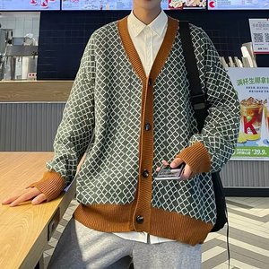 秋季男士青少年港风拼色毛衣宽松外套开衫中长款针织衫潮M514P55,灰色男短裤搭配什么衫图片