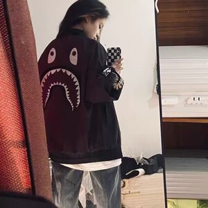 百搭男慵懒夹克标准青春流行简约潮棒球领潮流外穿长袖JK377P75,花格子寸衫搭配黑色裤子图片