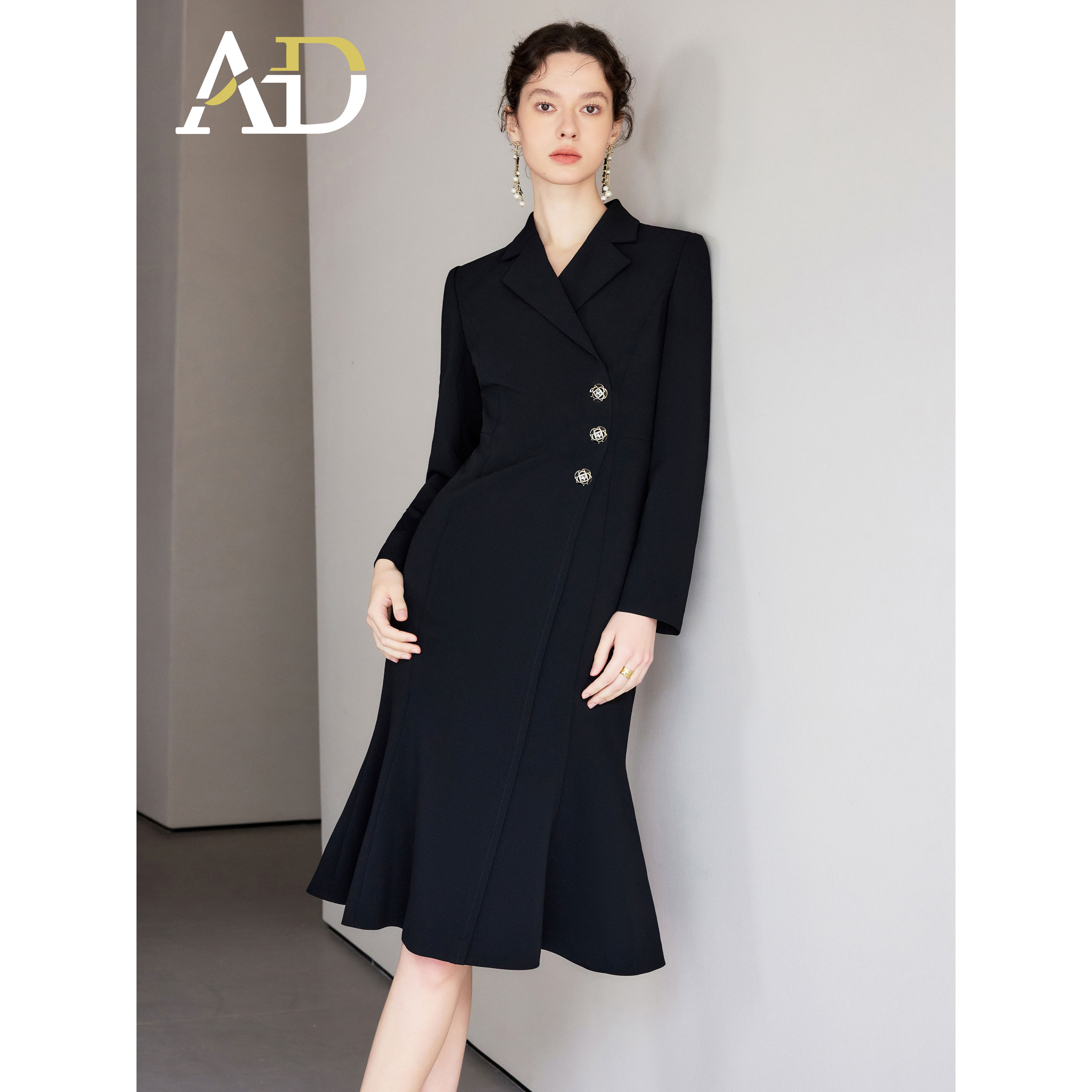 黑色连衣裙高级感裙子职业西装裙