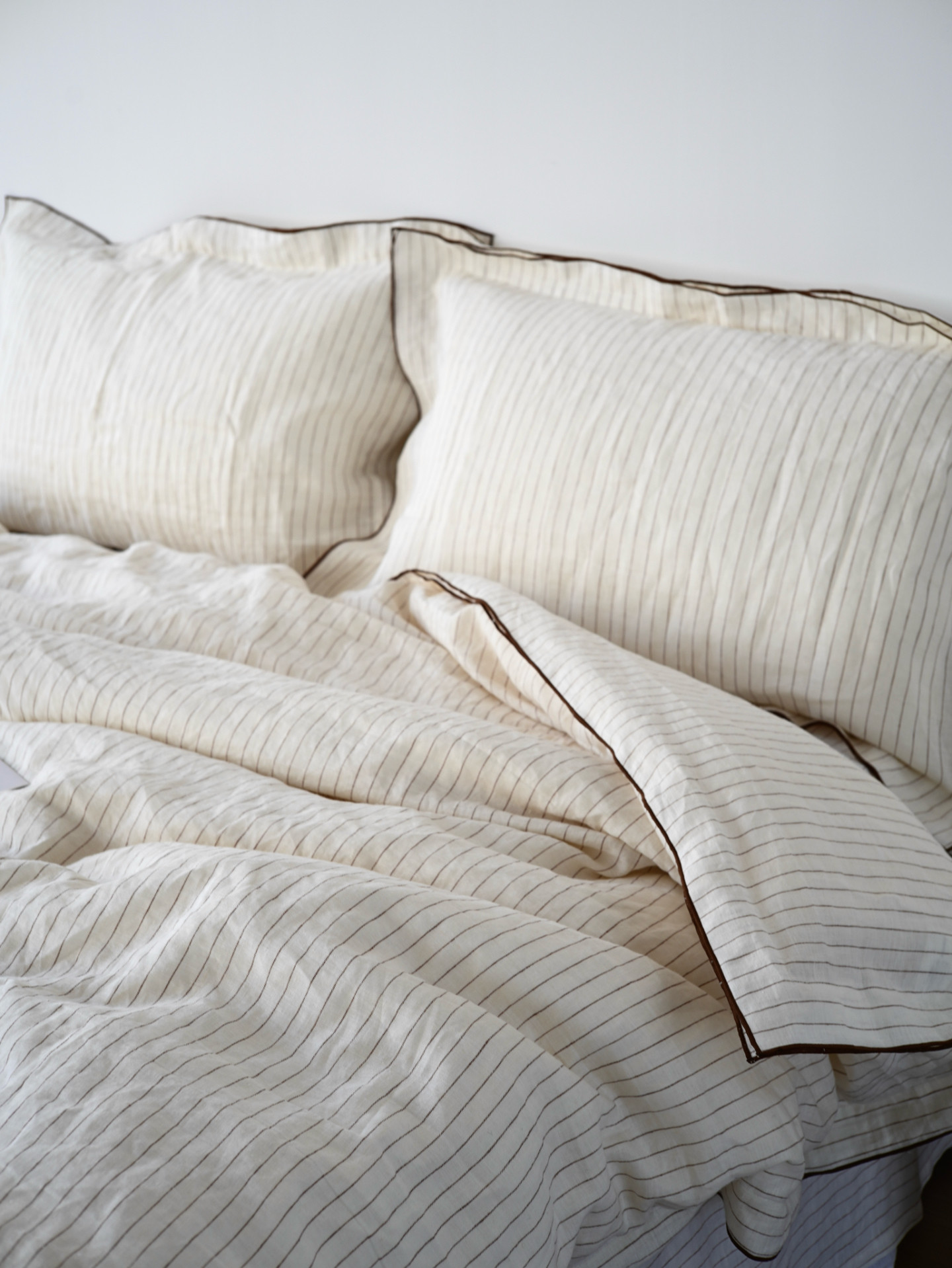 法国进口水洗亚麻高密床品四件套意大利风格设计密拷边色织无染色