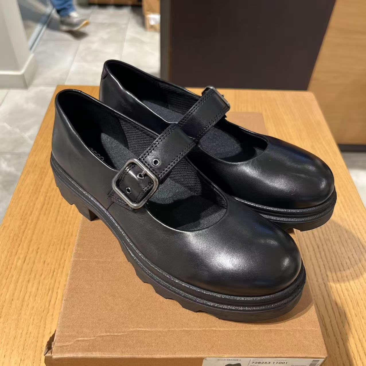 ECCO爱步女鞋真皮玛丽珍鞋单鞋一字扣带复古小皮鞋728253 728252