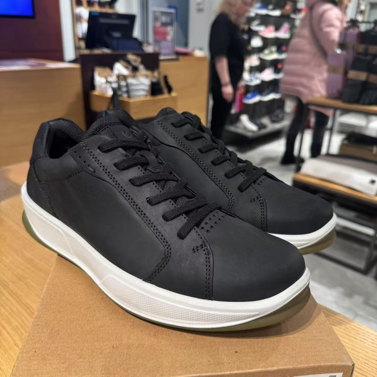 ECCO爱步男鞋 25年新款厚底百搭休闲增高真皮运动板鞋 步威522834