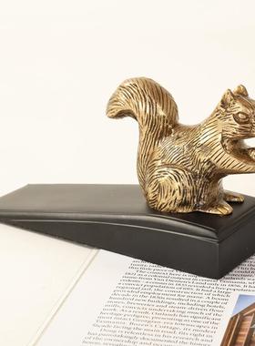 印度进口创意可爱松鼠黄铜门档欧美古典个性纸镇样板间道具工艺品