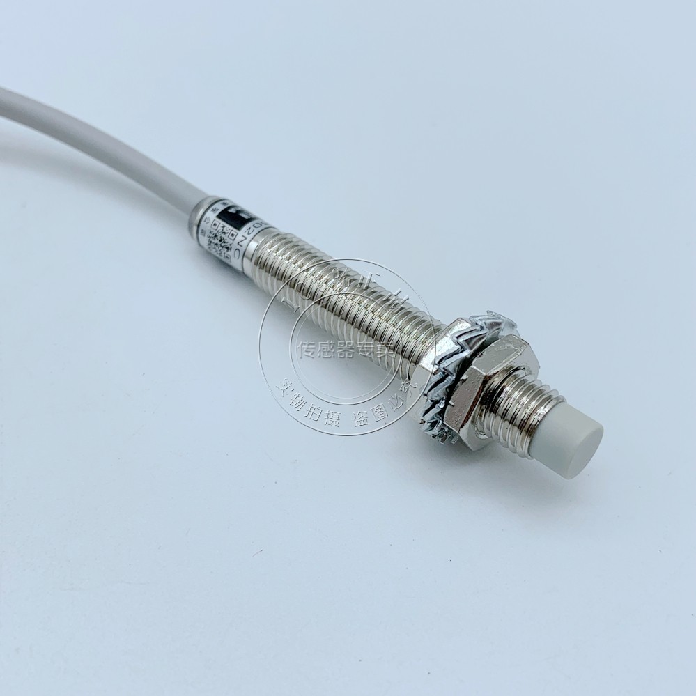 国产高品质 接近开关 XS2-N4502NO 外径M8 质保1年