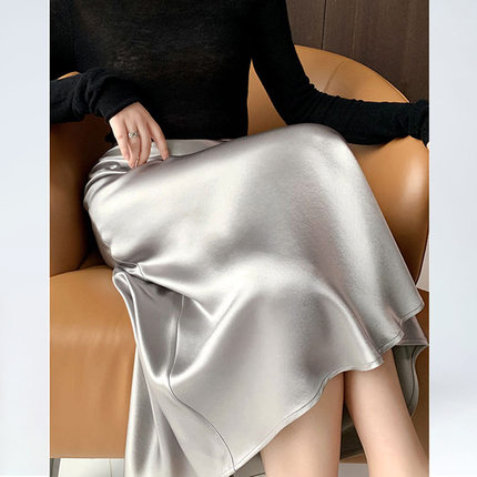 进口三醋酸光泽重磅缎面2024春夏新款半身裙斜裁包臀A字鱼尾裙女