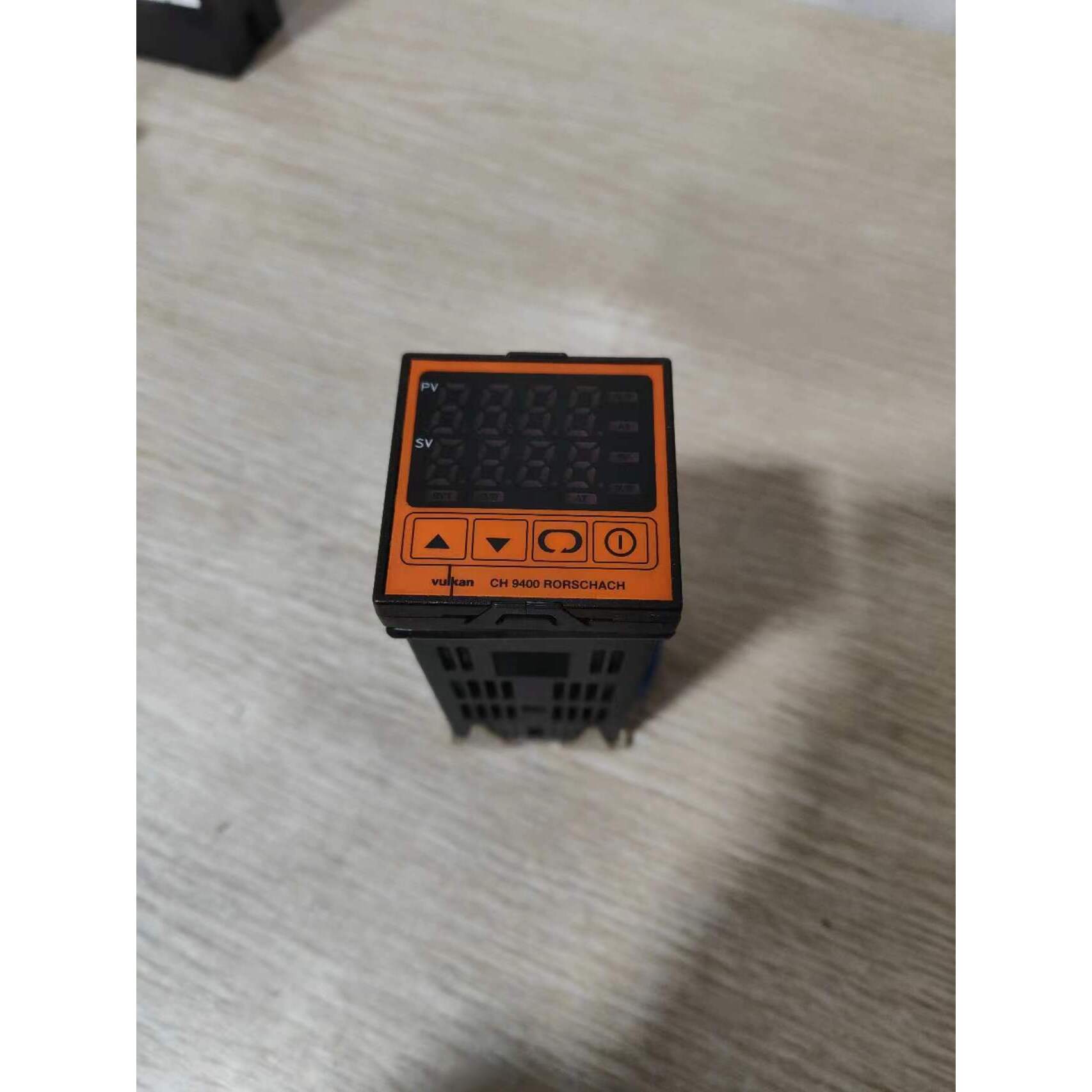 日本神港JCS-33A-S/M温控仪输出电压型包质量