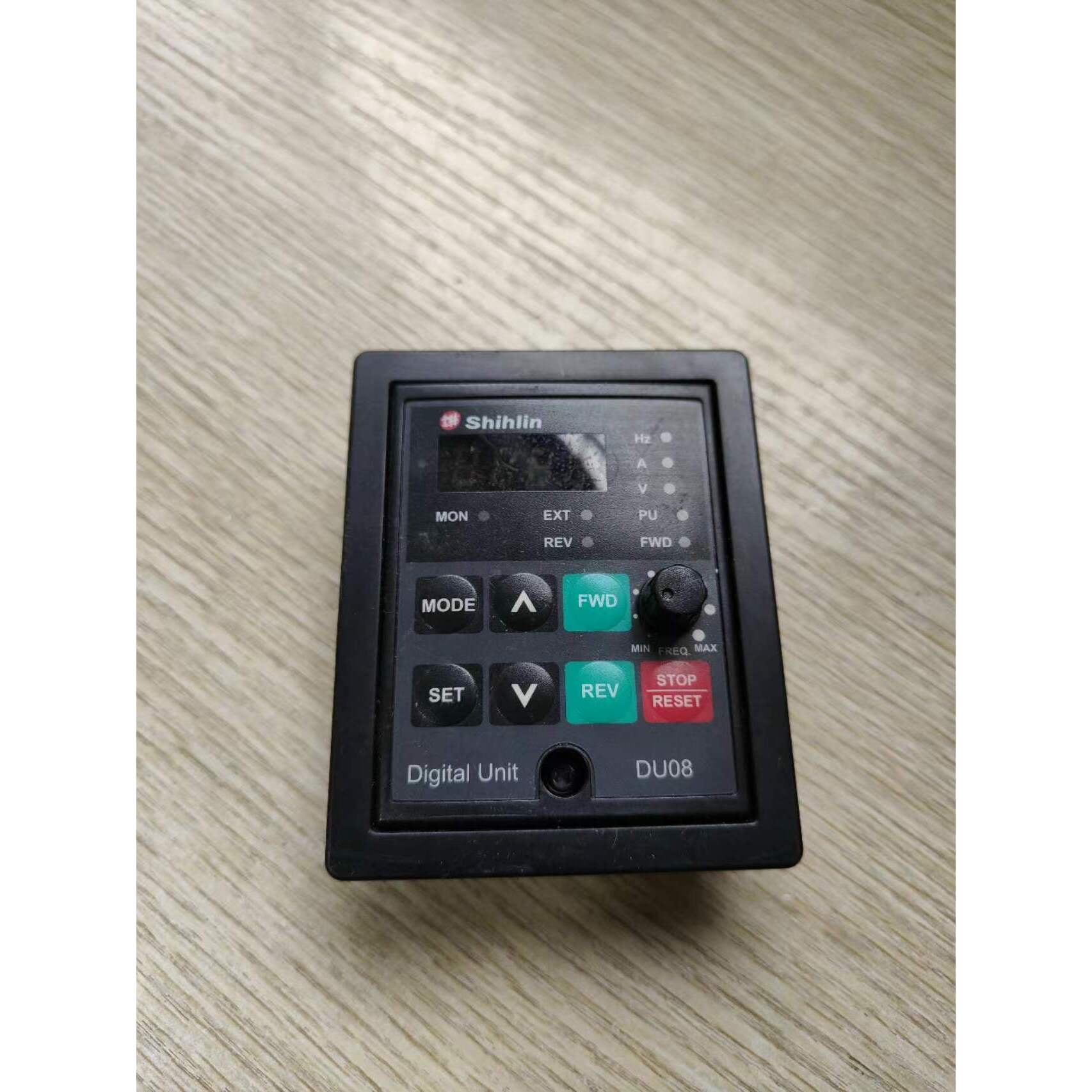 士林变频器SS2 SC3系列外按控制面板 DU08操作面板