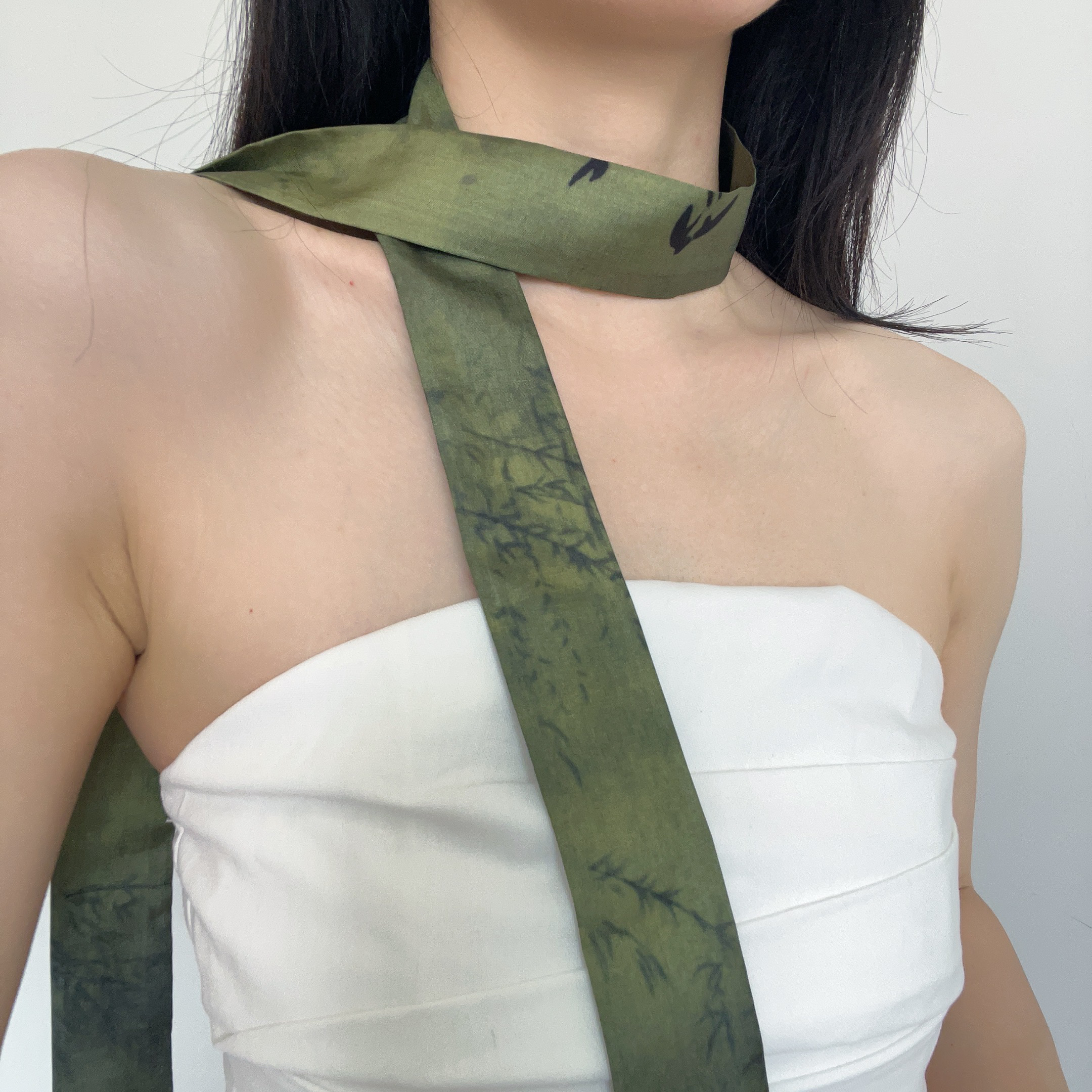 古风小众墨绿色丝巾女新中式绑带发带高级感细长领巾国潮印花飘带