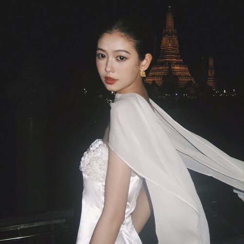 法式丝巾气质复古黑白色大披肩长条飘带高级感新娘婚纱拍照披风