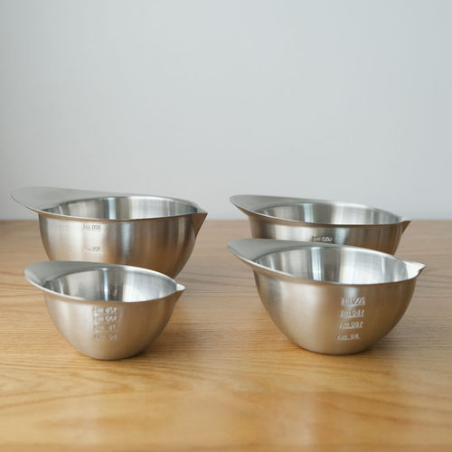 不锈钢带刻度倒流嘴18/10调料碗