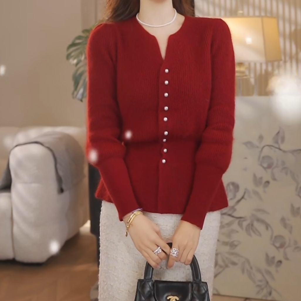 本命年时髦减龄收腰针织衫