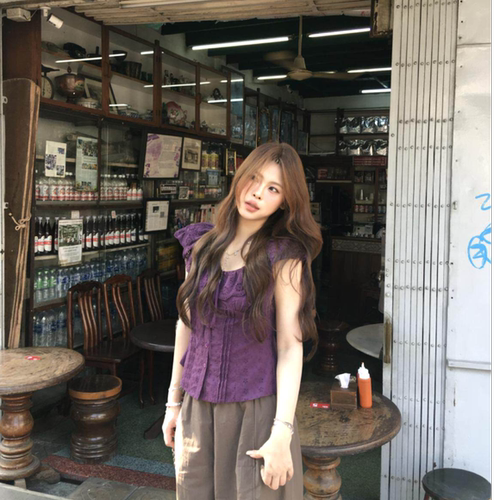 法式复古荷叶边衬衫女夏季2026新款独特超好看修身显瘦短款小上衣