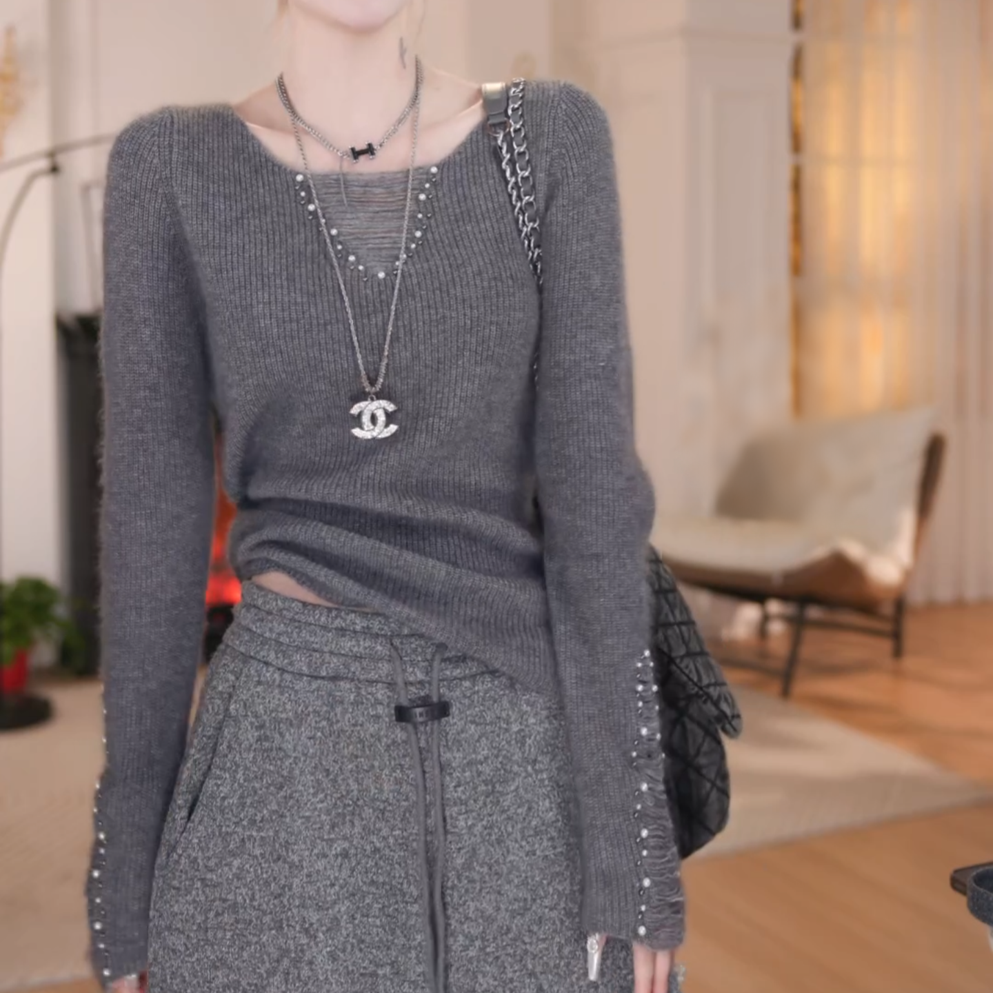 韩系蕾丝钩花袖口灰色长袖针织打底衫女2025秋冬新款修身显瘦上衣