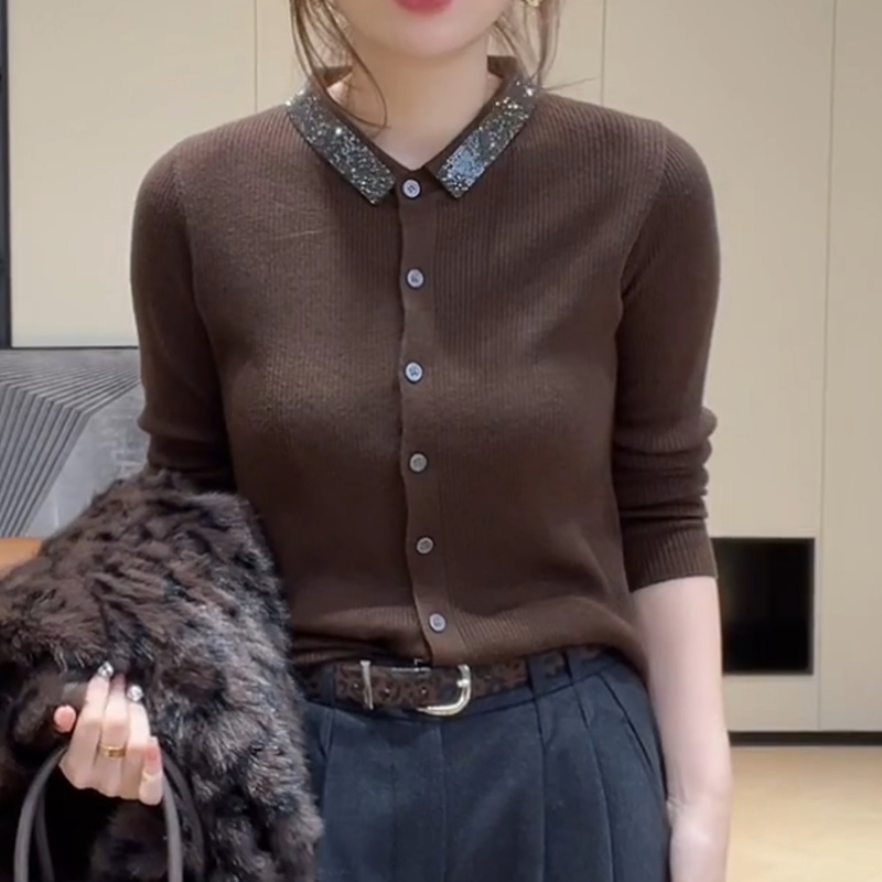烫钻翻领单排扣长袖针织开衫女秋冬2025新款打底修身显瘦百搭上衣