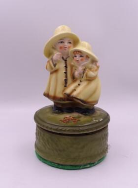 Vintage 复古陶瓷娃娃旋转音乐盒装饰摆件