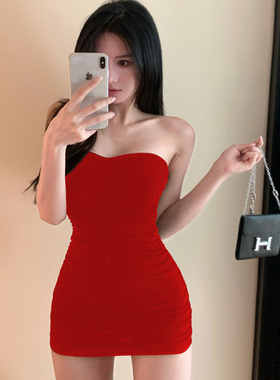 御姐紧身掐腰褶皱包臀连衣裙短款夜总会性感裹胸生日party小礼裙