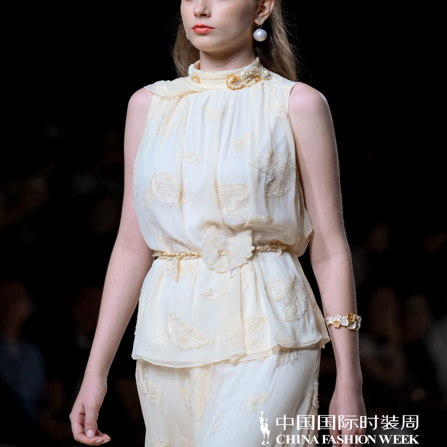 VAN SUNSUN上善2025夏季|月光浮光重工刺绣套装