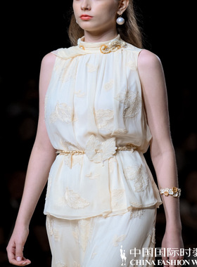 VAN SUNSUN上善2025夏季|月光浮光重工刺绣套装