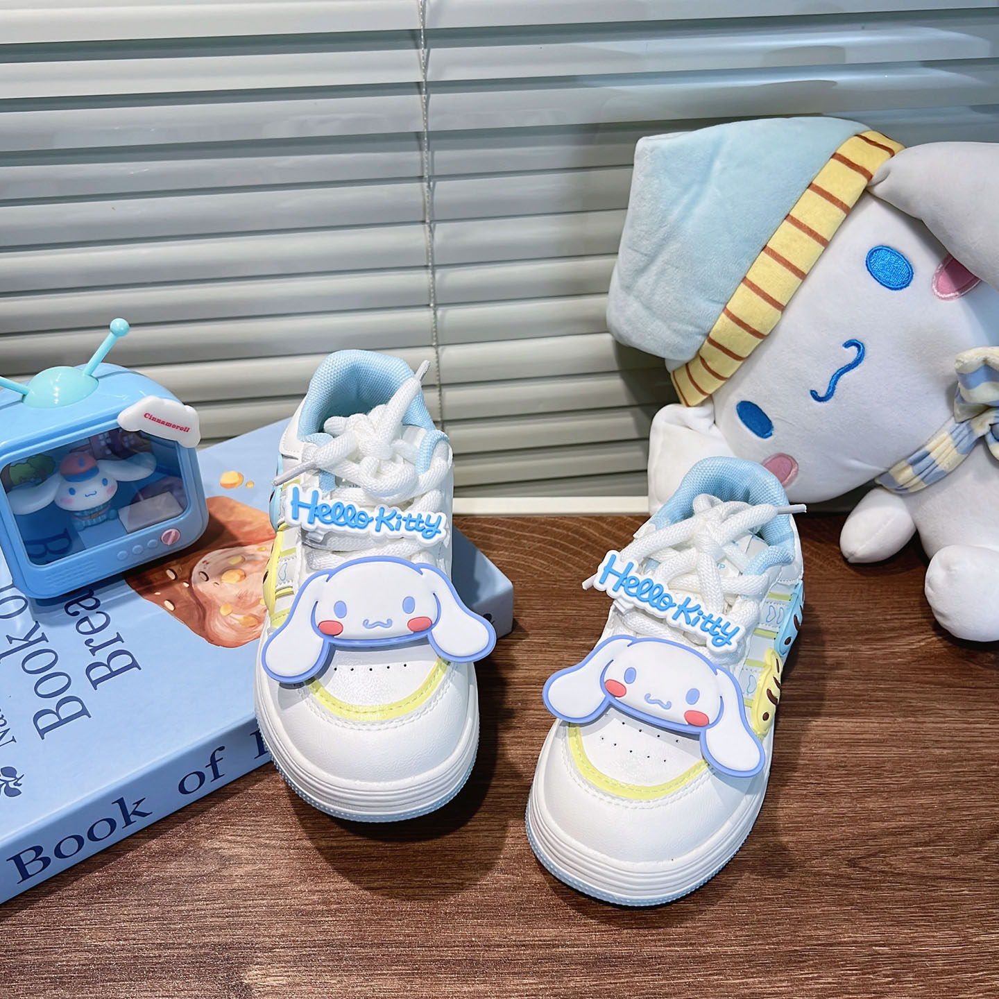 儿童女款运动鞋2026新款女童低帮板鞋软底轻便女鞋皮面防水中大童