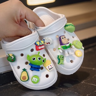 儿童白色夏款户外拖鞋男童外穿潮酷洞洞鞋女童夏款凉拖鞋网红爆款