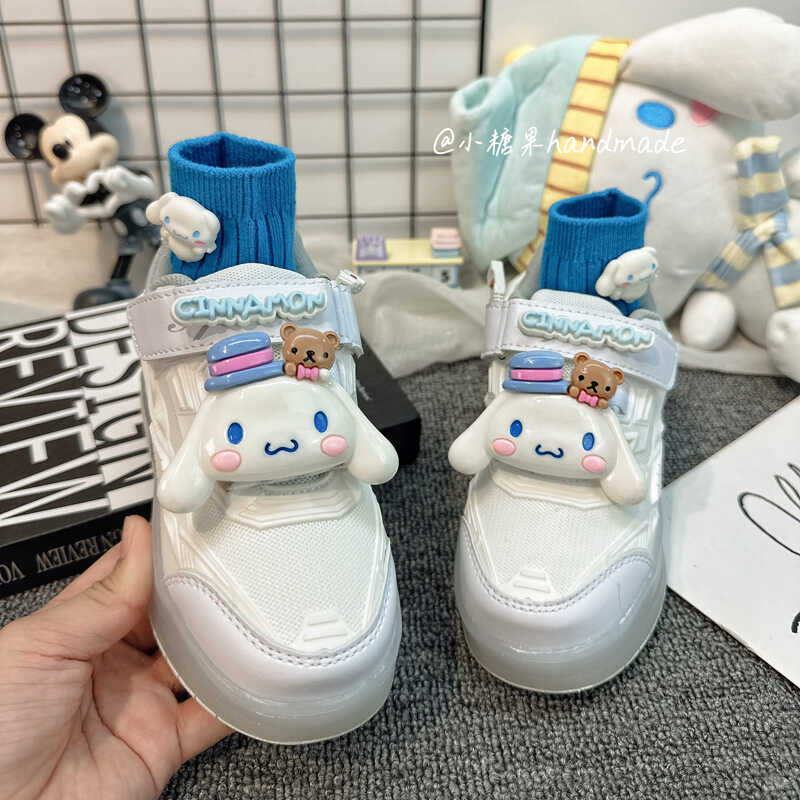 卡通春秋自动女童暴走鞋二轮可收