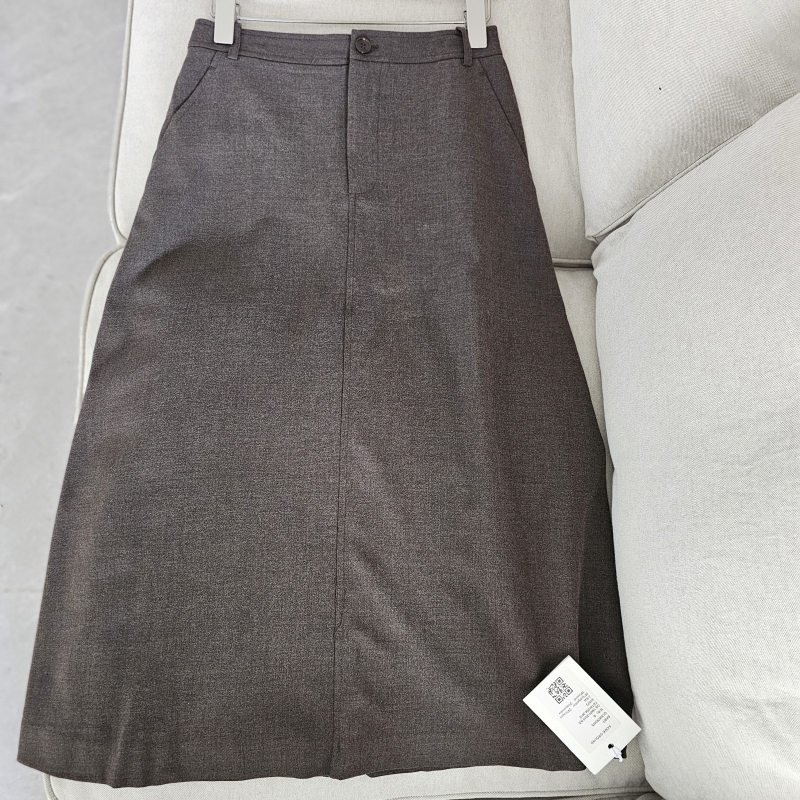 18%羊毛显高垂坠半身裙中长款