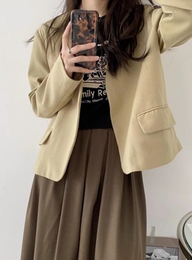 包邮！8680#简约百搭秋季女通勤风质感纯色短外套无领西装  0.5KG