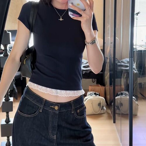 U家同款~赫本风蕾丝拼接短袖T恤女设计感显瘦修身弹力上衣