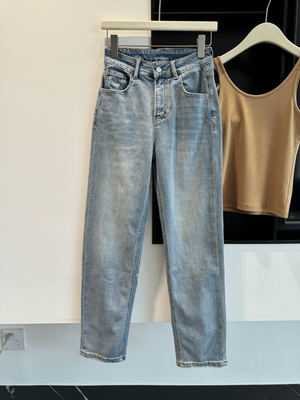 6113#水洗做旧柔软四面弹高腰弹力抓毛直筒裤牛仔裤 0.68KG