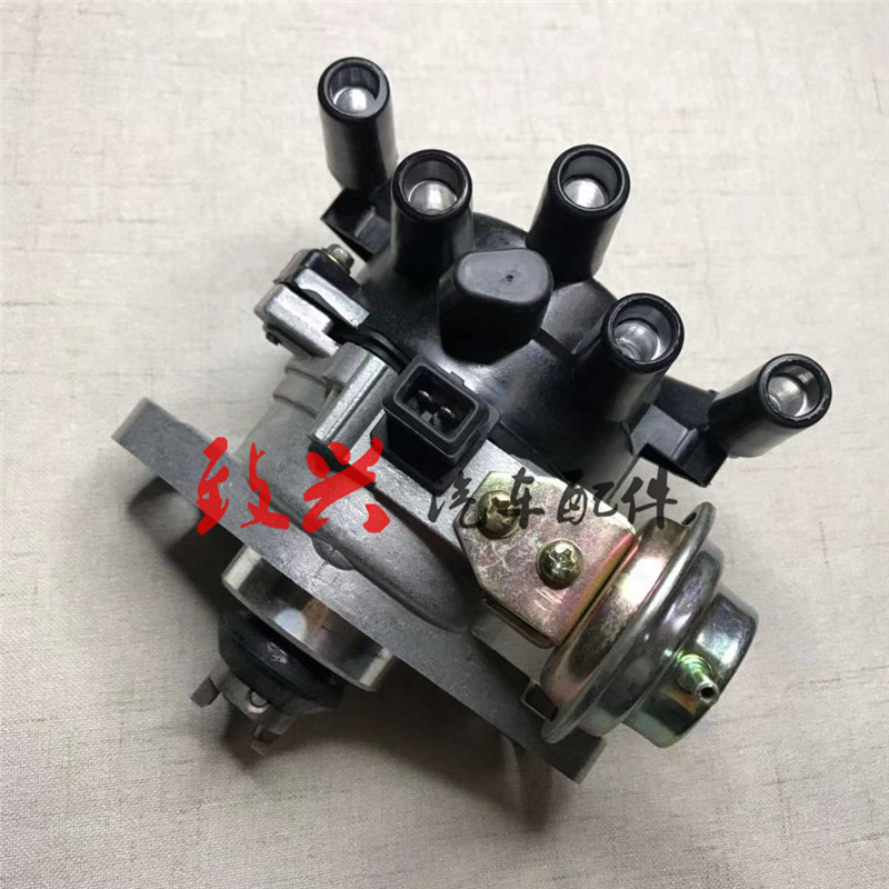 吉普帕杰罗V31长丰猎豹4G64化油器式分电器电喷点火分电器总成