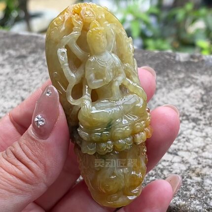 千华金音 灵动匠翠 收藏+艺术小摆 满黄大货千手观音A货翡翠挂件