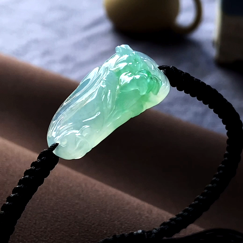 花香潋滟 灵动珠宝 冰种甜阳绿百合花手牌 a货翡翠吊坠