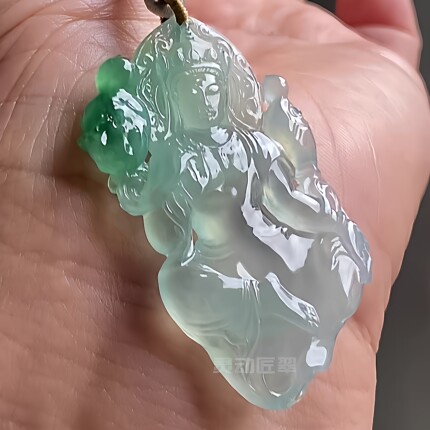 【菩提月露】度母之二高冰种阳绿 x水月观音x敦煌风 美学翡翠吊坠