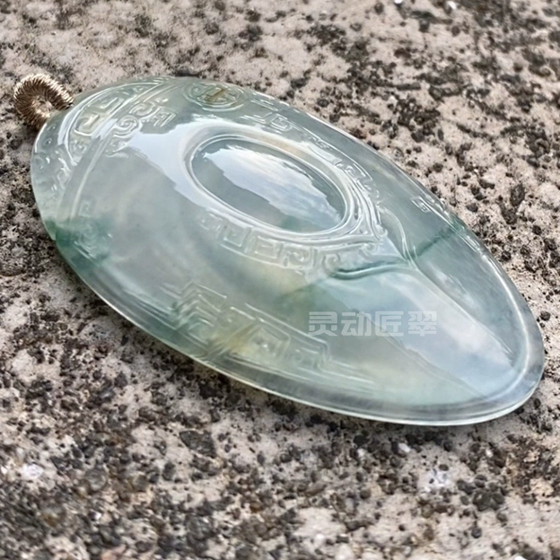 贝贝福国风仿古坠冰种飘花翡翠