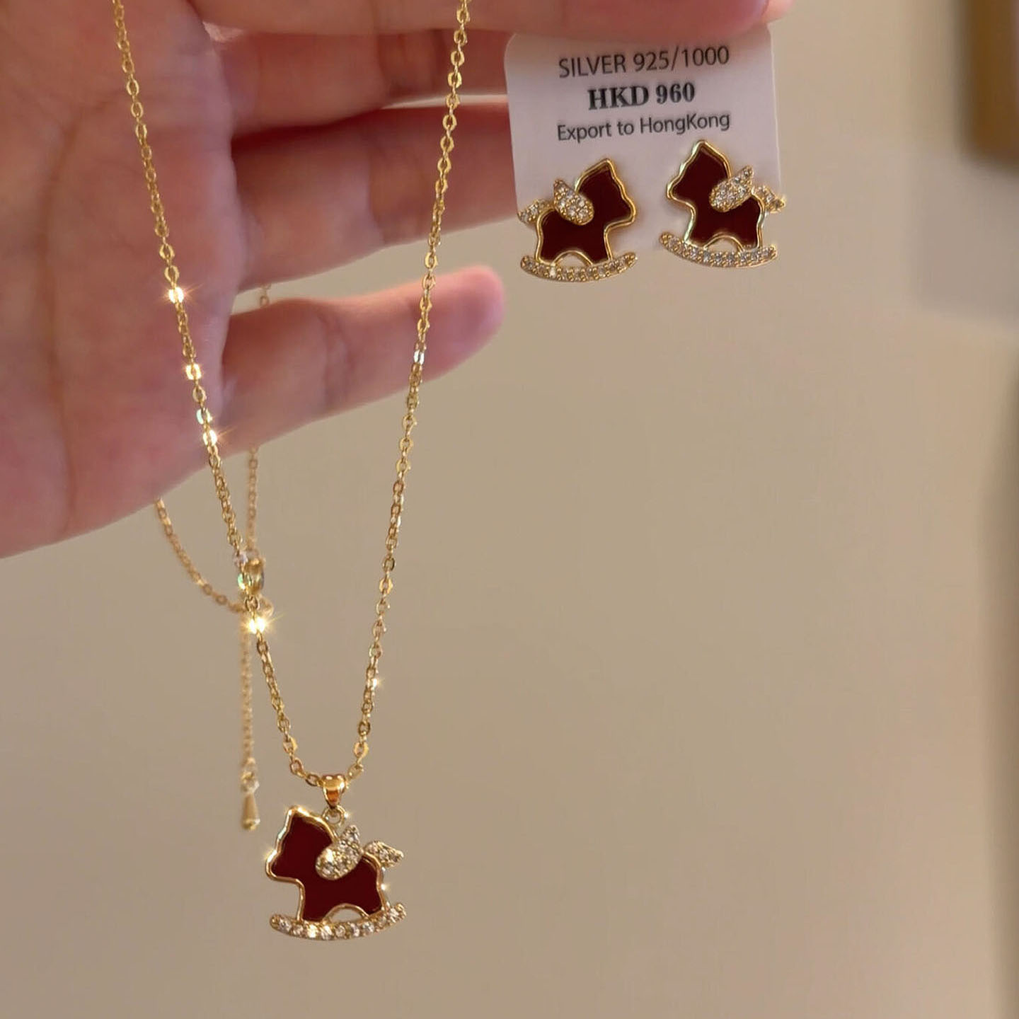 复古红色滴油小马耳钉女本命年生肖马新年项链轻奢高级感耳饰配饰