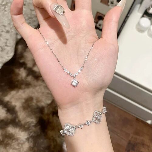 闪耀星河水滴之泪项链女款2026新款轻奢小众设计感生日送女友礼物