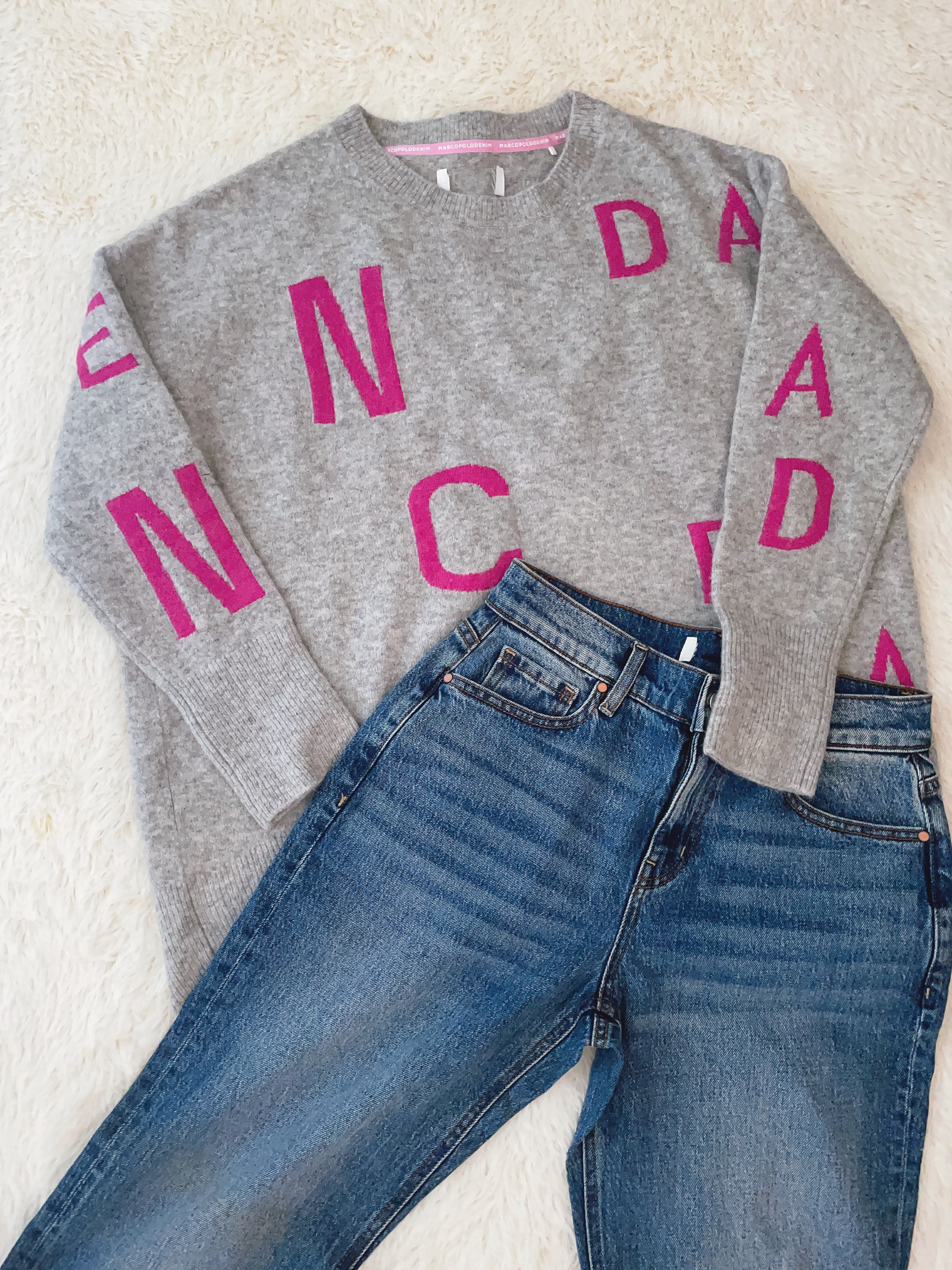 秋冬本命毛衣！北欧高端字母圆领毛衣软糯羊毛羊驼毛混纺松弛感