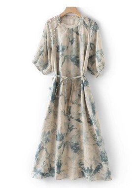 苎麻 夏季凉爽透气圆领斜襟葡萄扣收腰印花连衣裙 L63713