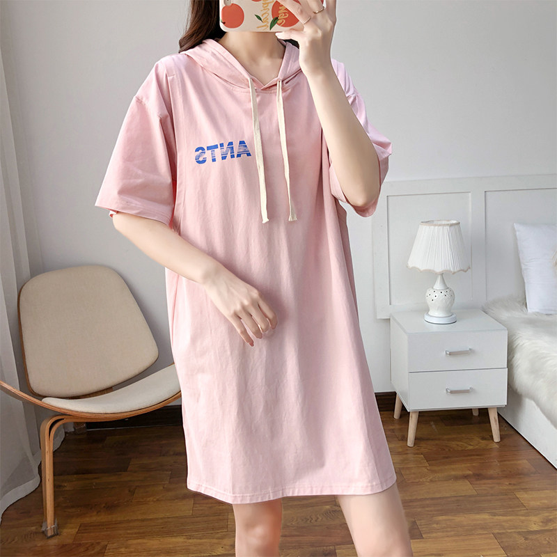 短袖哺乳裙夏季大码连帽纯棉产后宝妈喂奶中长款宽松喂奶裙T恤裙