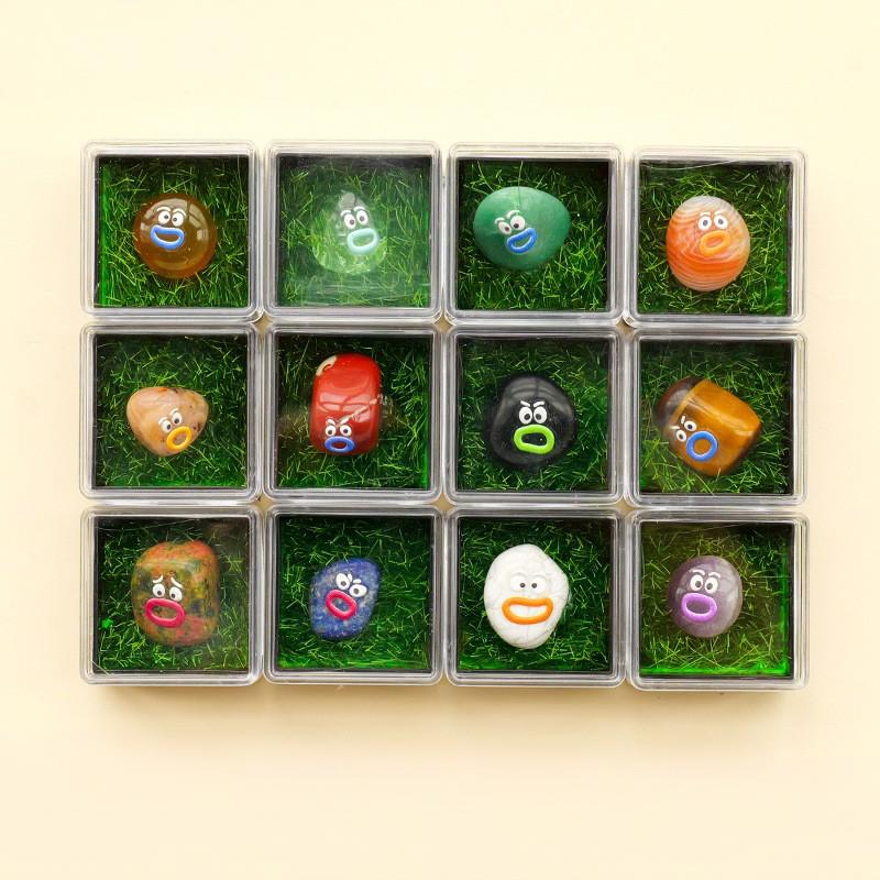 天然水晶原石表情包矿标套盒创意半宝石滚石桌面小玩宠解压小摆件