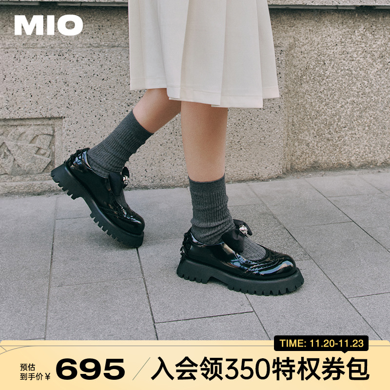 精湛雕花圆头  立体包容楦型设计