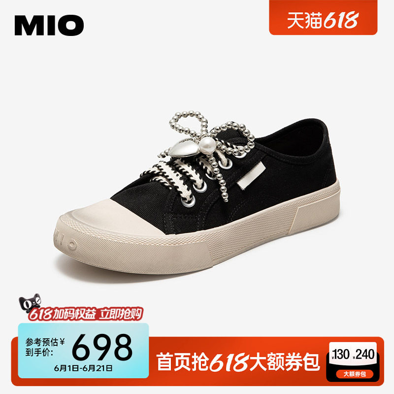 MIO米奥春款百搭休闲鞋做旧板鞋金属珠链装饰帆布鞋时尚女鞋
