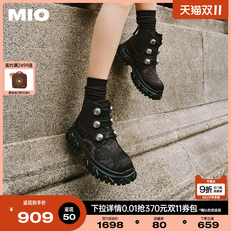 立体包容圆头  自然饱满楦型设计