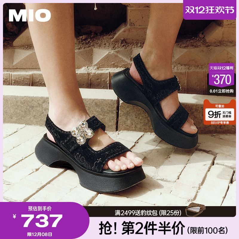 细腻丝绒布面  柔软光滑触感舒适