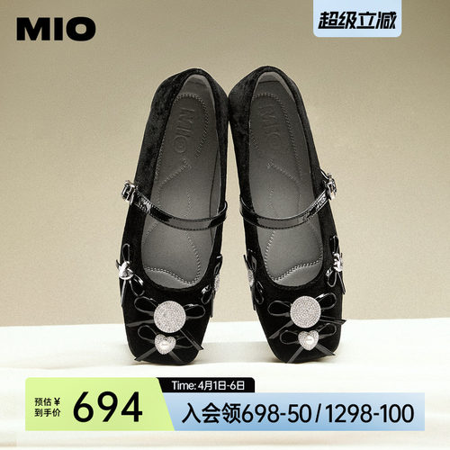 复古显瘦圆头  选用绒感织物面料